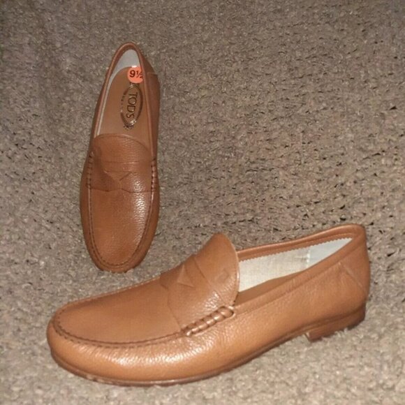 TOD'S-Cognac Brown Pebbled Leather-Penny Loafers-Authentic-Size 9.5-NWOB - Picture 1 of 7